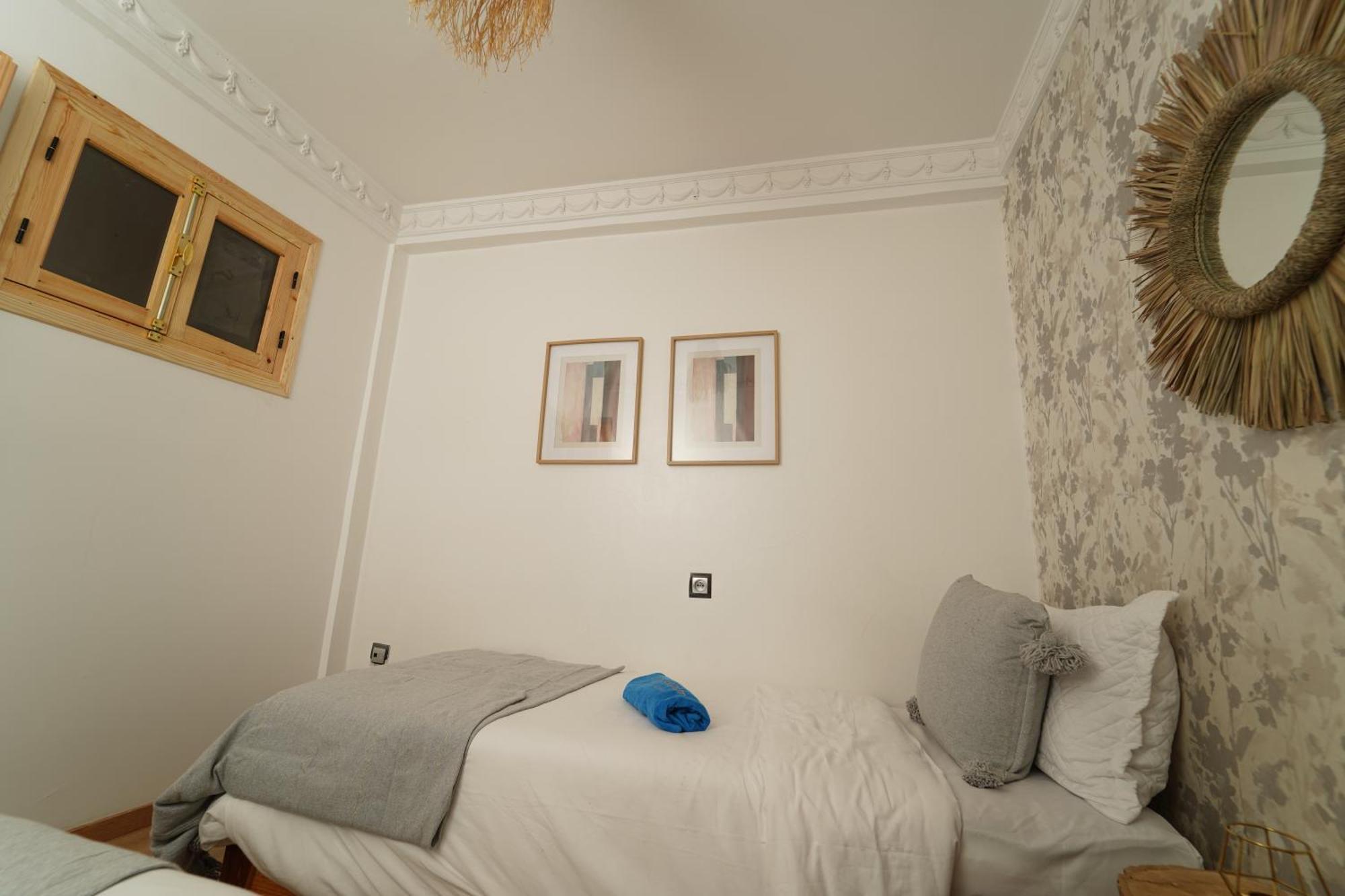 Waves Hunter Surf House Bed & Breakfast Agadir Ngoại thất bức ảnh