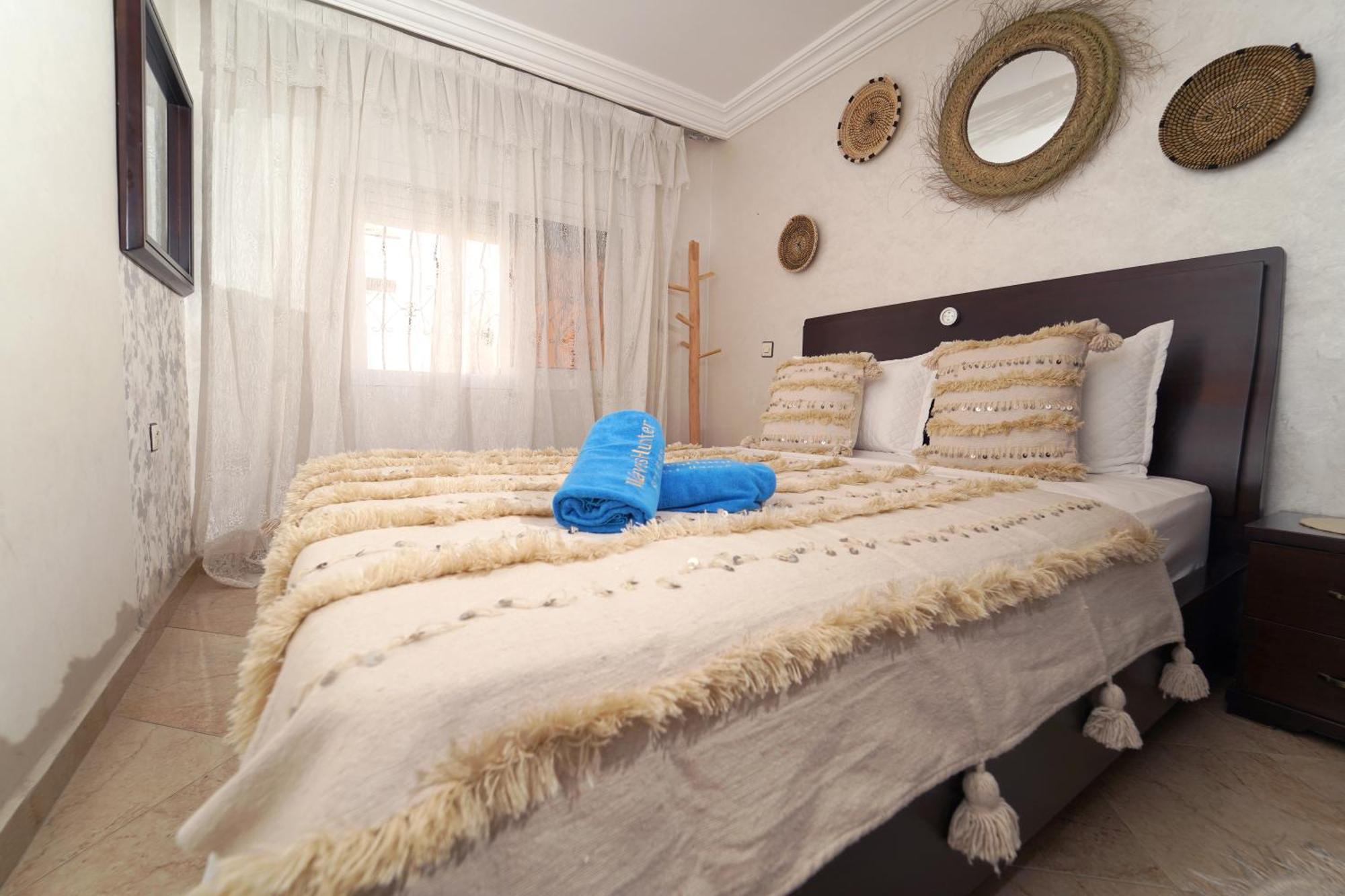 Waves Hunter Surf House Bed & Breakfast Agadir Ngoại thất bức ảnh