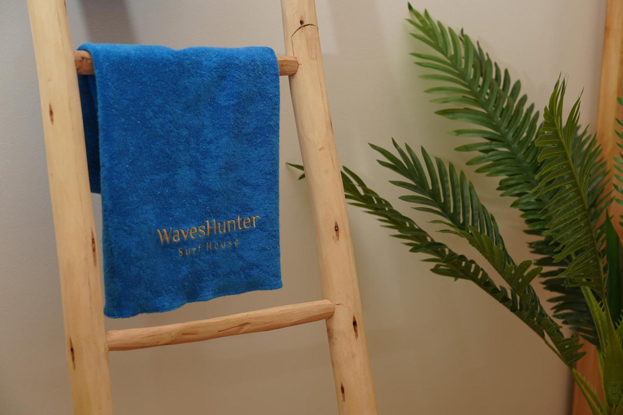 Waves Hunter Surf House Bed & Breakfast Agadir Ngoại thất bức ảnh